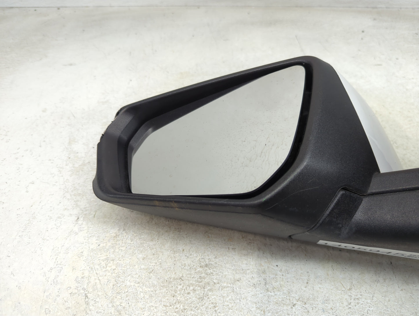 2018-2022 Chevrolet Equinox Driver Side View Mirror - Left Door Mirror OEM Used - Oemusedautoparts1.com