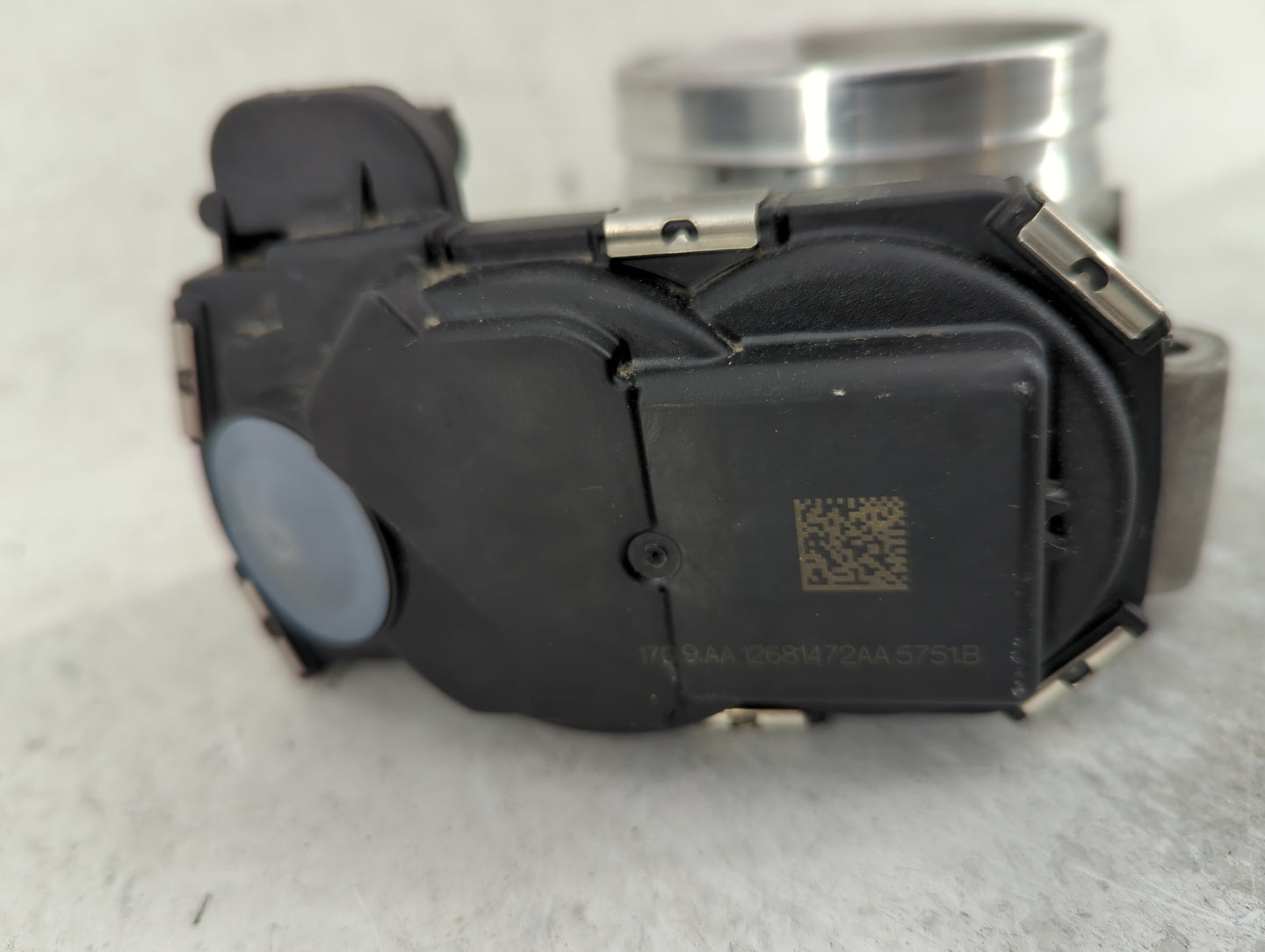 2018-2020 Chevrolet Equinox Throttle Body P/N:12681472AA Fits Fits 2013 2014 2015 2016 2017 2018 2019 2020 2021 OEM Used Aut