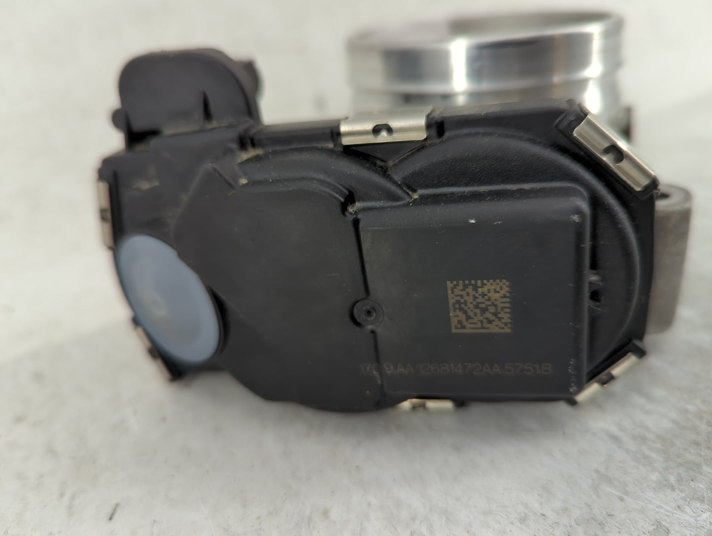 2018-2020 Chevrolet Equinox Throttle Body P/N:12681472AA Fits Fits 2013 2014 2015 2016 2017 2018 2019 2020 2021 OEM Used Aut