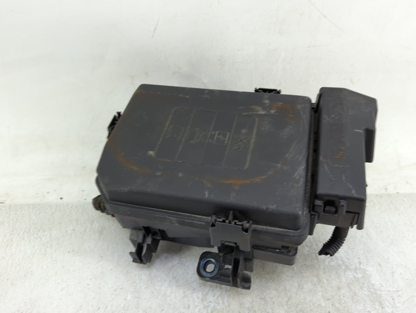 2018-2022 Chevrolet Equinox Fusebox Fuse Box Panel Relay Module Fits Fits 2018 2019 2020 2021 2022 OEM Used Auto Parts - Oem