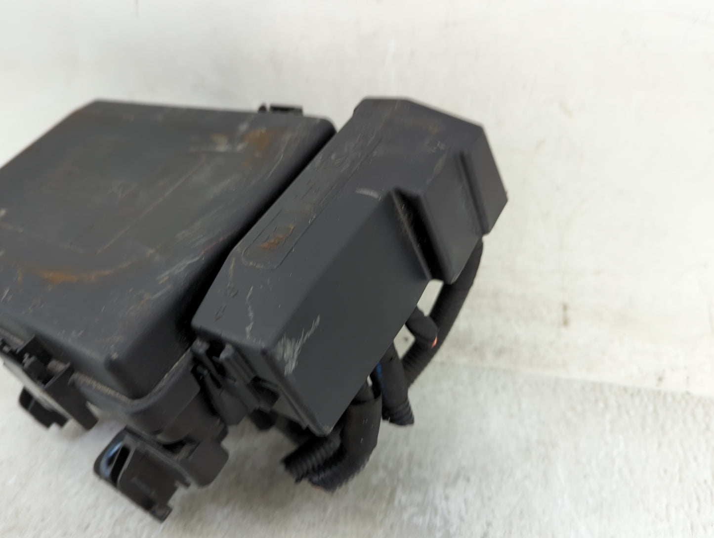 2018-2022 Chevrolet Equinox Fusebox Fuse Box Panel Relay Module Fits Fits 2018 2019 2020 2021 2022 OEM Used Auto Parts - Oem