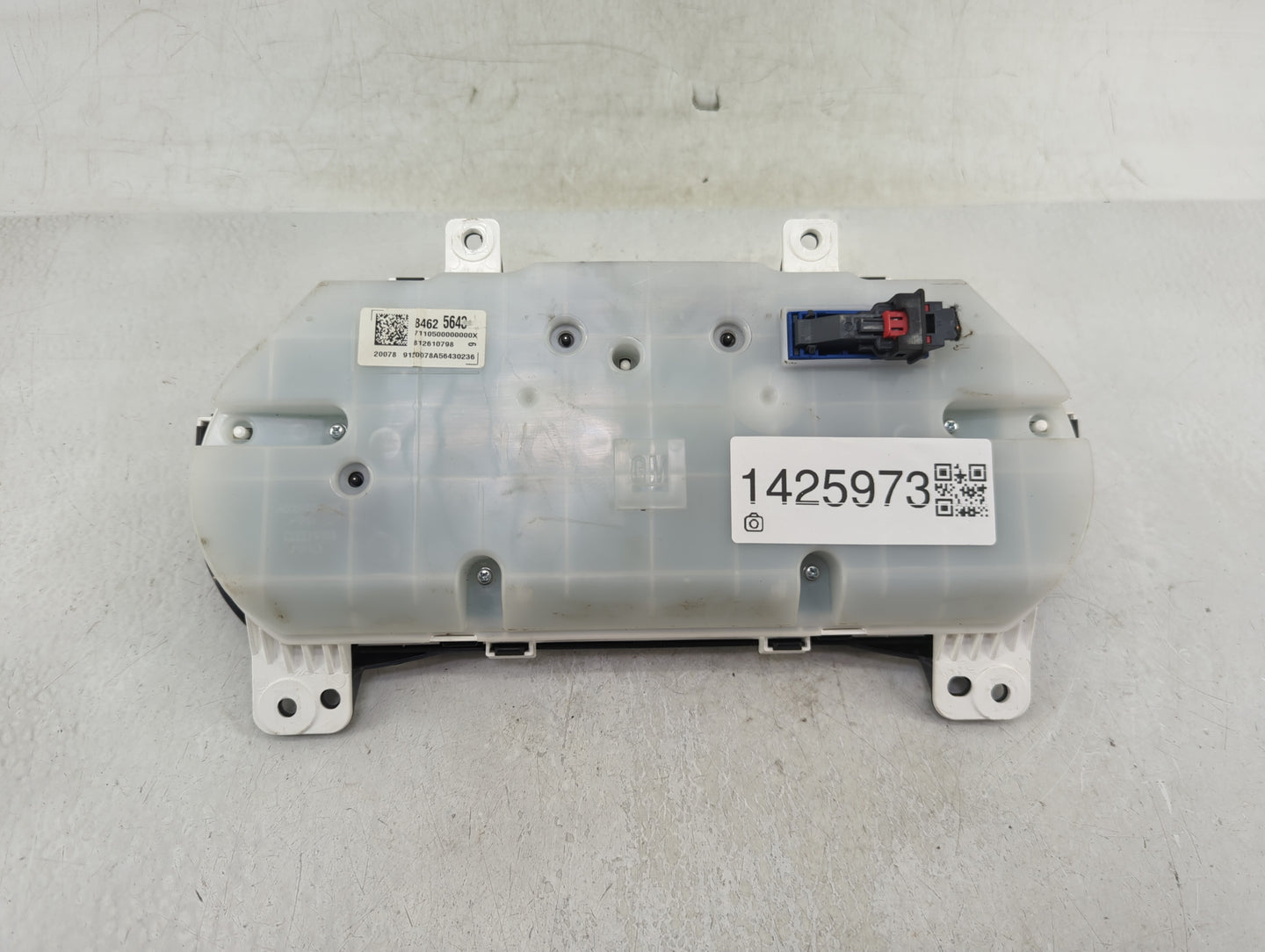 2019-2022 Chevrolet Equinox Instrument Cluster Speedometer Gauges P/N:84625643 Fits Fits 2019 2020 2021 2022 OEM Used Auto P