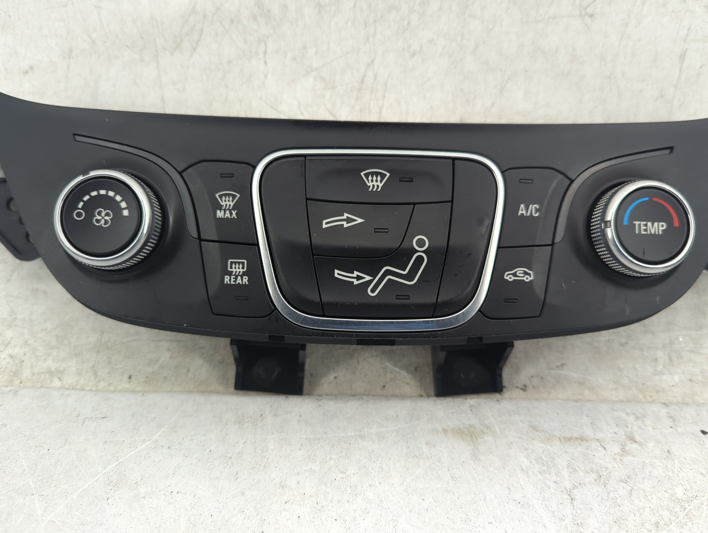 2018-2021 Chevrolet Equinox Climate Control Module Temperature AC/Heater Replacement P/N:84422503 7370200000000X Fits OEM Us