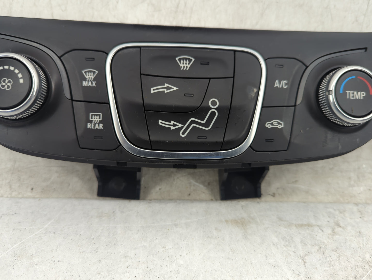 2018-2021 Chevrolet Equinox Climate Control Module Temperature AC/Heater Replacement P/N:84422503 7370200000000X Fits OEM Us