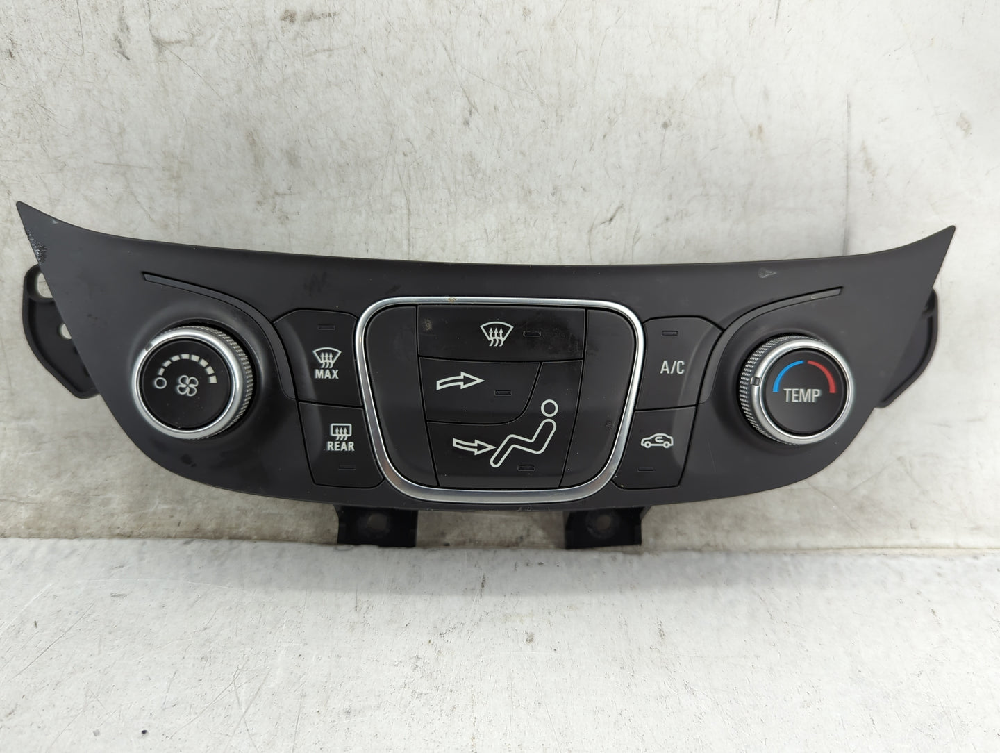 2019-2021 Chevrolet Equinox Climate Control Module Temperature AC/Heater Replacement P/N:84422503 737020000000X Fits OEM Use
