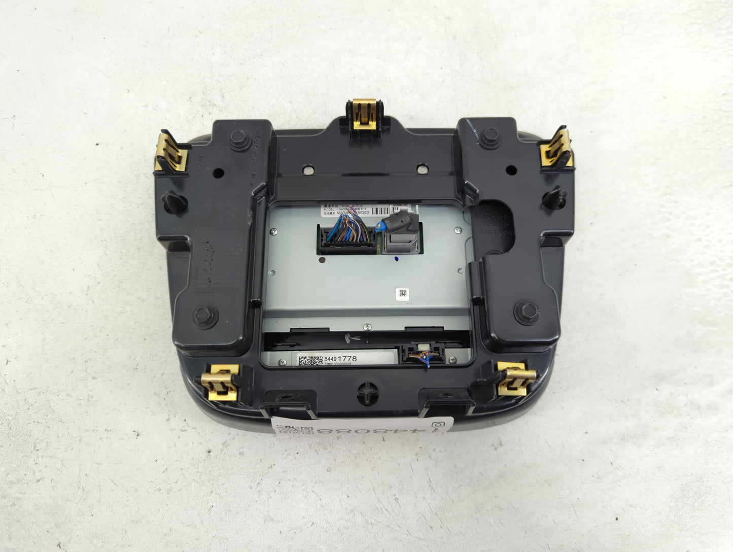 2020-2022 Chevrolet Equinox Information Display Screen - Oemusedautoparts1.com