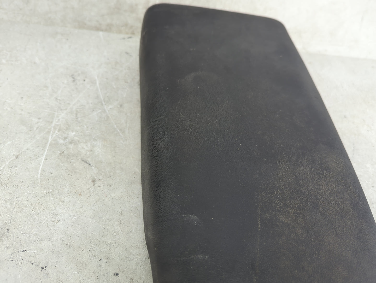 2020 Chevrolet Equinox Center Console Armrest Cover Lid Fits OEM Used Auto Parts - Oemusedautoparts1.com