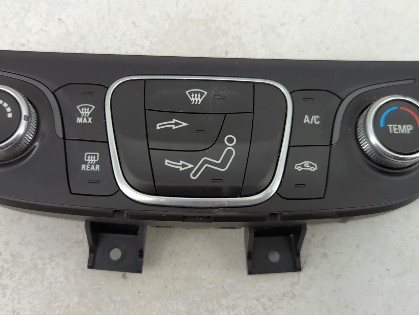 2019-2021 Chevrolet Equinox Climate Control Module Temperature AC/Heater Replacement P/N:84422503 Fits Fits 2019 2020 2021 O