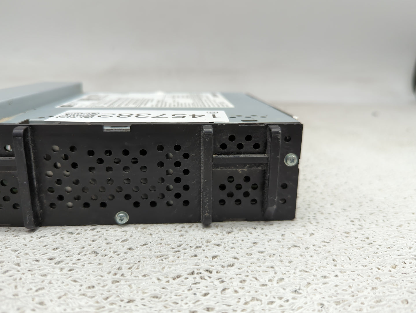 2020 Chevrolet Equinox Radio AM FM Cd Player Receiver Replacement P/N:84785825 812425551, A1200522005BD17M Fits OEM Used Aut