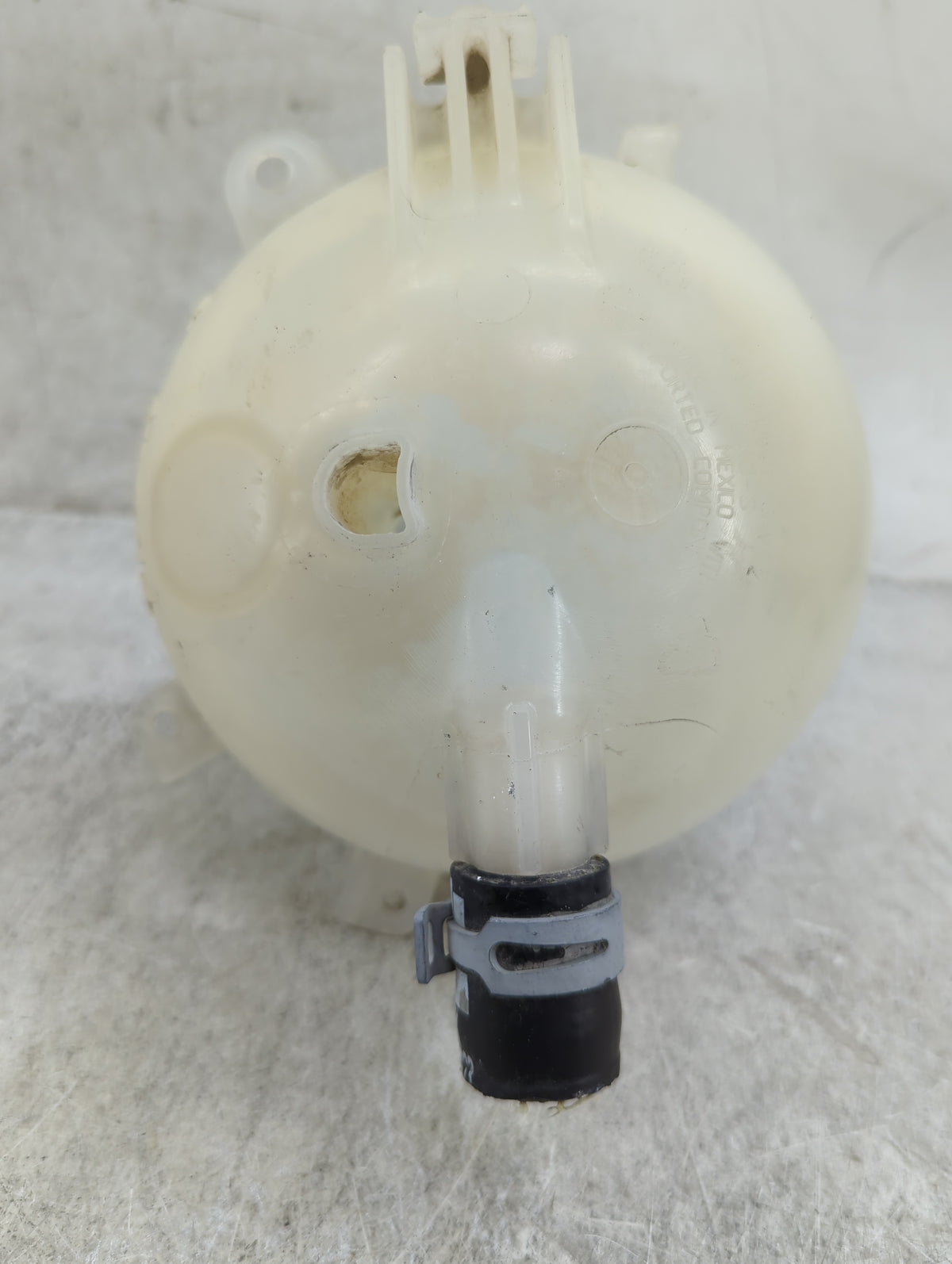 2018 Chevrolet Equinox Radiator Coolant Overflow Expansion Tank Bottle 1459936 - Oemusedautoparts1.com