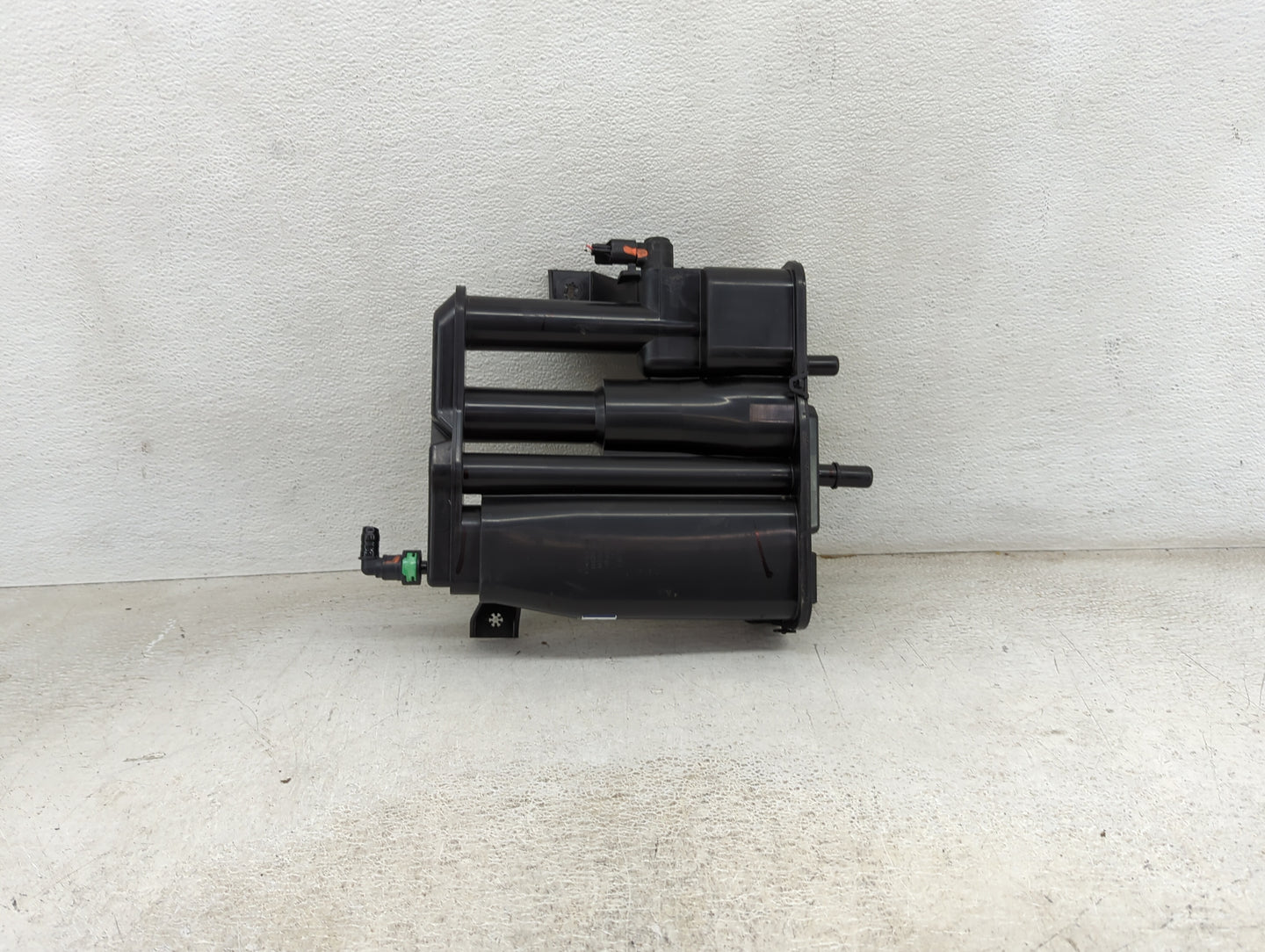 2020 Chevrolet Equinox Fuel Vapor Charcoal Canister 1460178 - Oemusedautoparts1.com