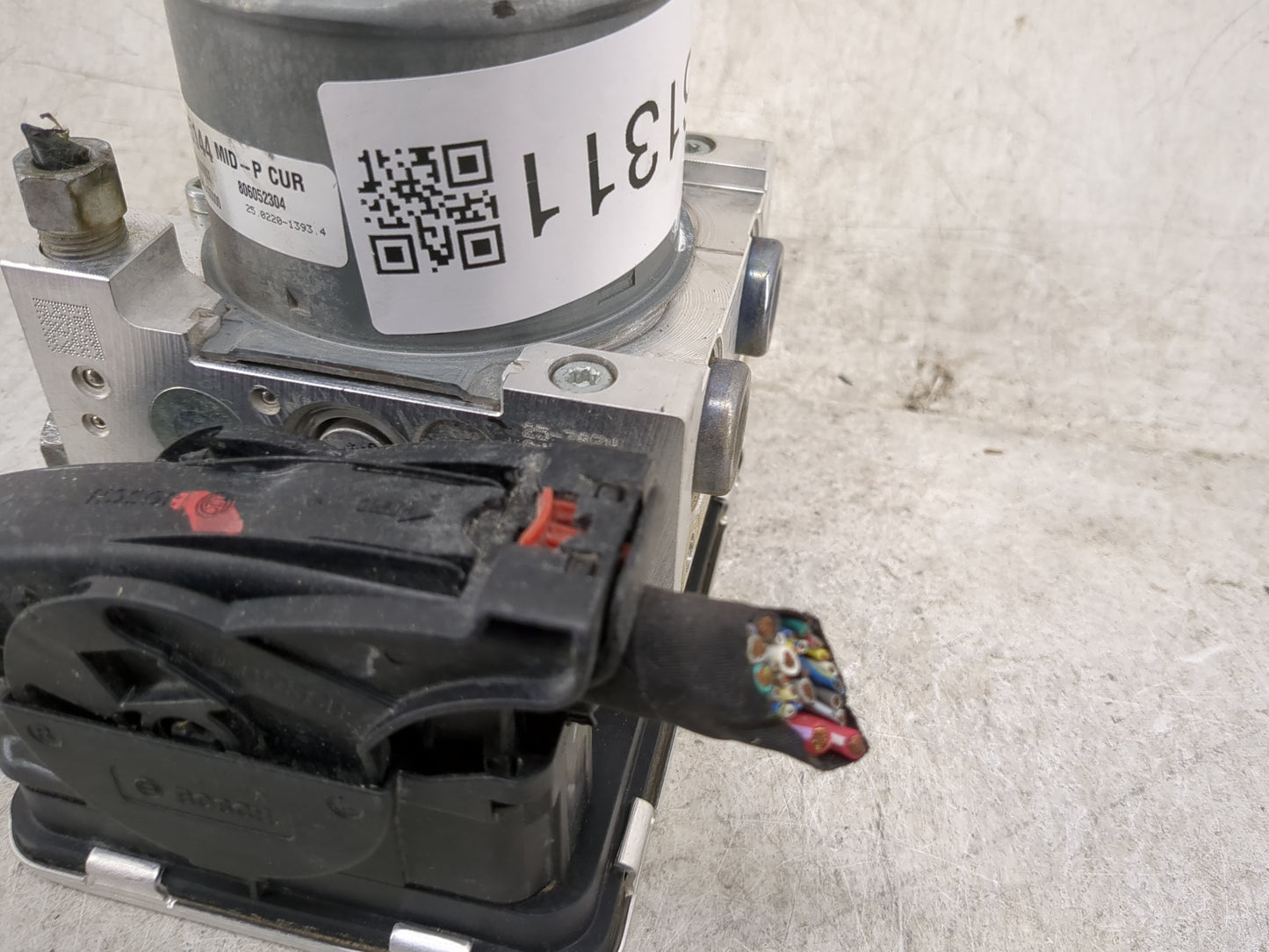 2020-2022 Chevrolet Equinox ABS Pump Control Module Replacement P/N:84825144 Fits Fits 2020 2021 2022 OEM Used Auto Parts - 