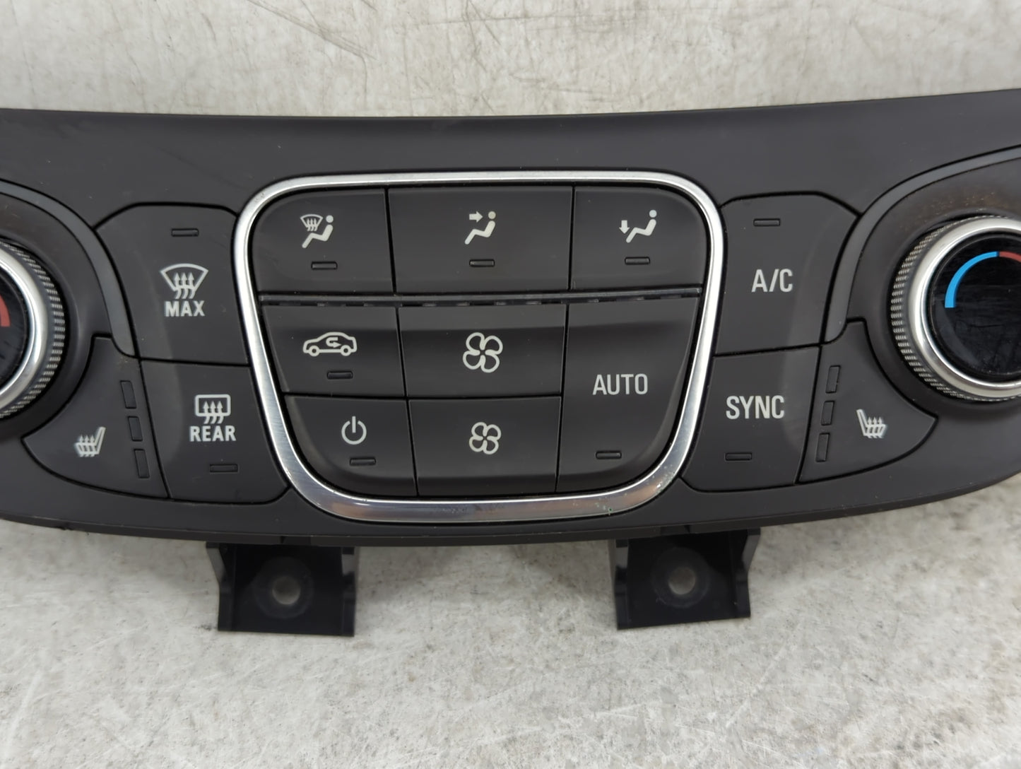 2020-2022 Chevrolet Equinox Climate Control Module Temperature AC/Heater Replacement P/N:84612975 Fits Fits 2020 2021 2022 O