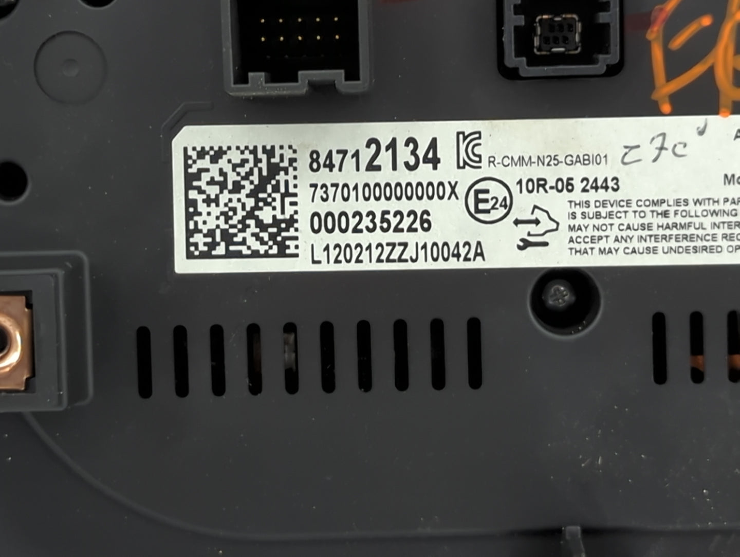 2019-2022 Chevrolet Equinox Radio Control Panel 1463599 - Oemusedautoparts1.com