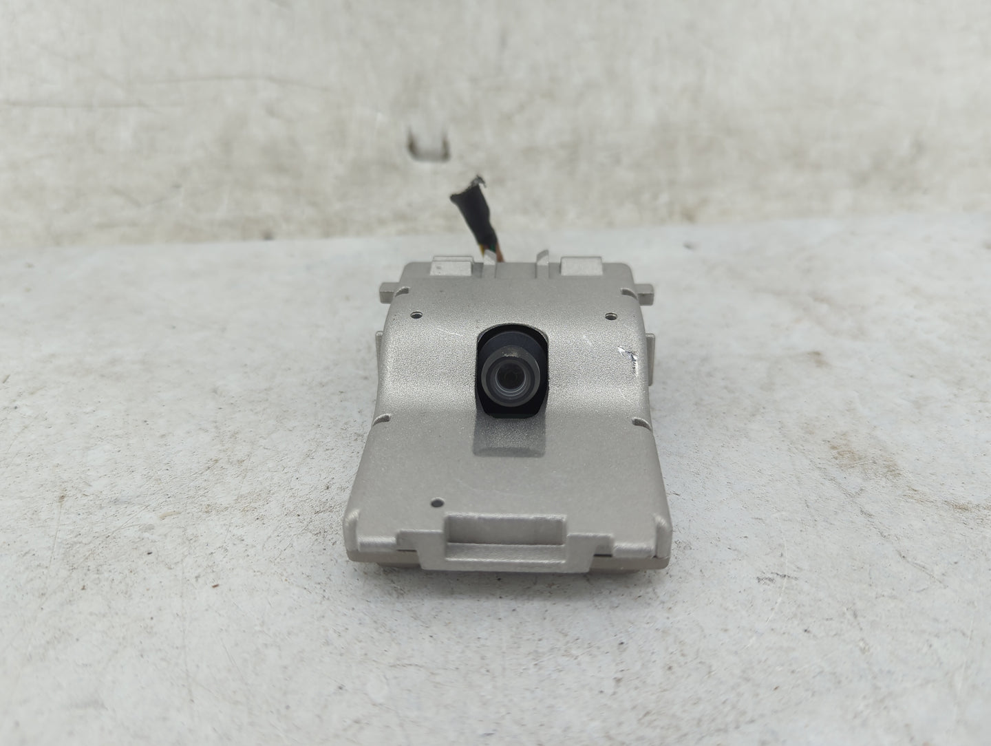 2020-2022 Chevrolet Equinox Back Up Sensor Backup Camera - Oemusedautoparts1.com