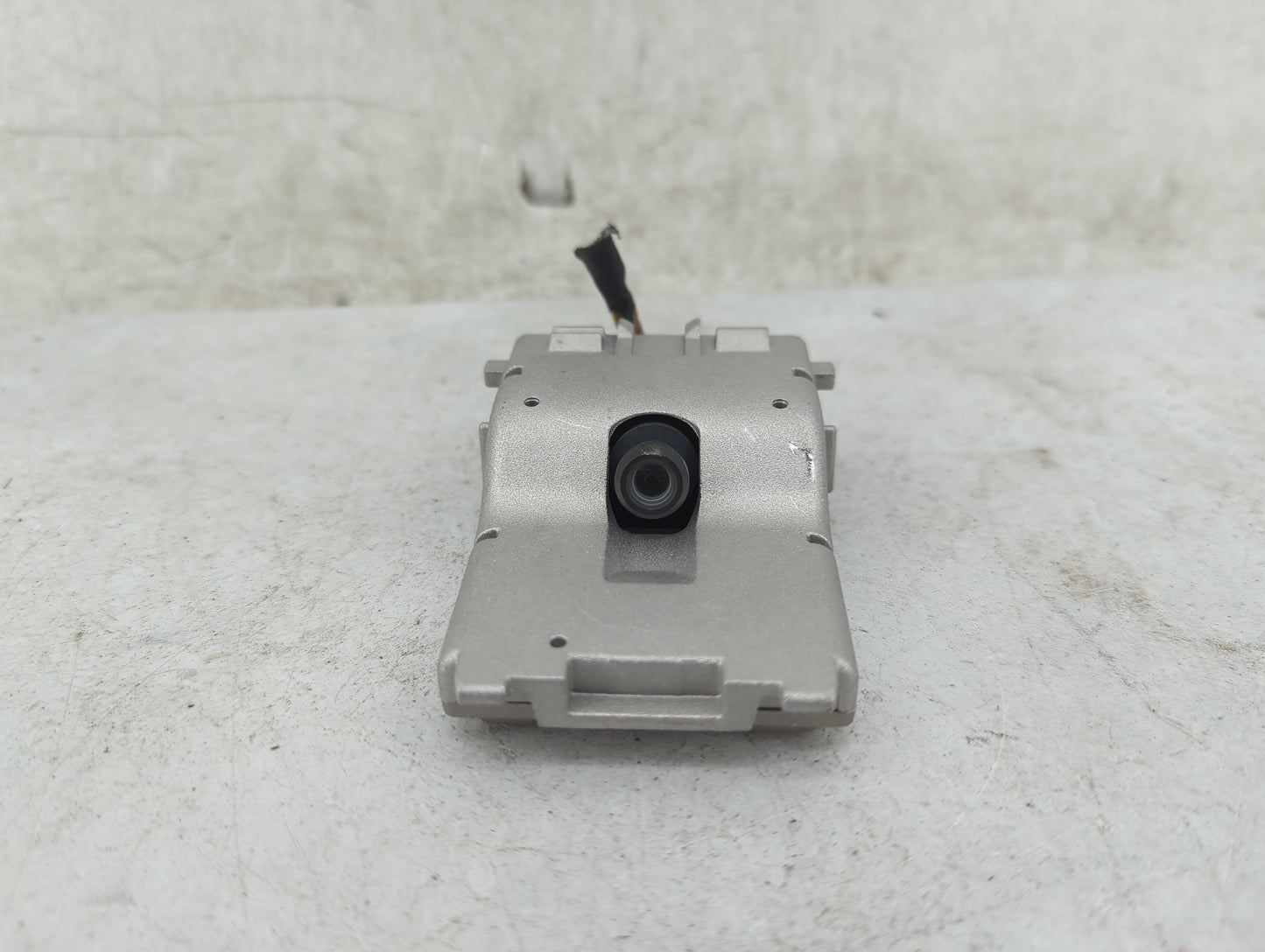 2020-2022 Chevrolet Equinox Back Up Sensor Backup Camera - Oemusedautoparts1.com