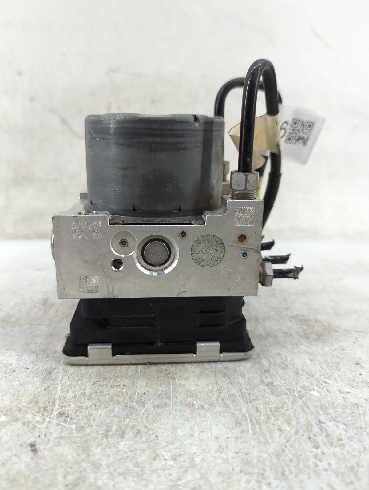 2018-2019 Chevrolet Equinox Anti-Lock Brake ABS Pump Module Actuator OEM P/N:84715330 84714313 Fits Fits 2018 2019 2020 2021