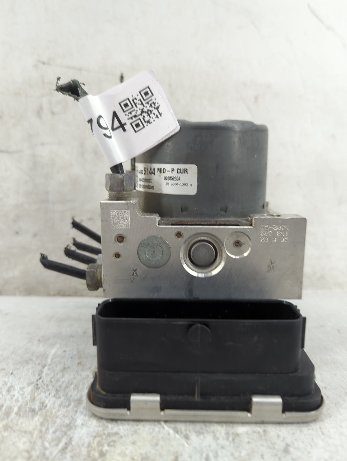 2020-2022 Chevrolet Equinox Anti-Lock Brake ABS Pump Module Actuator OEM P/N:84825144 806052304 Fits Fits 2020 2021 2022 OEM