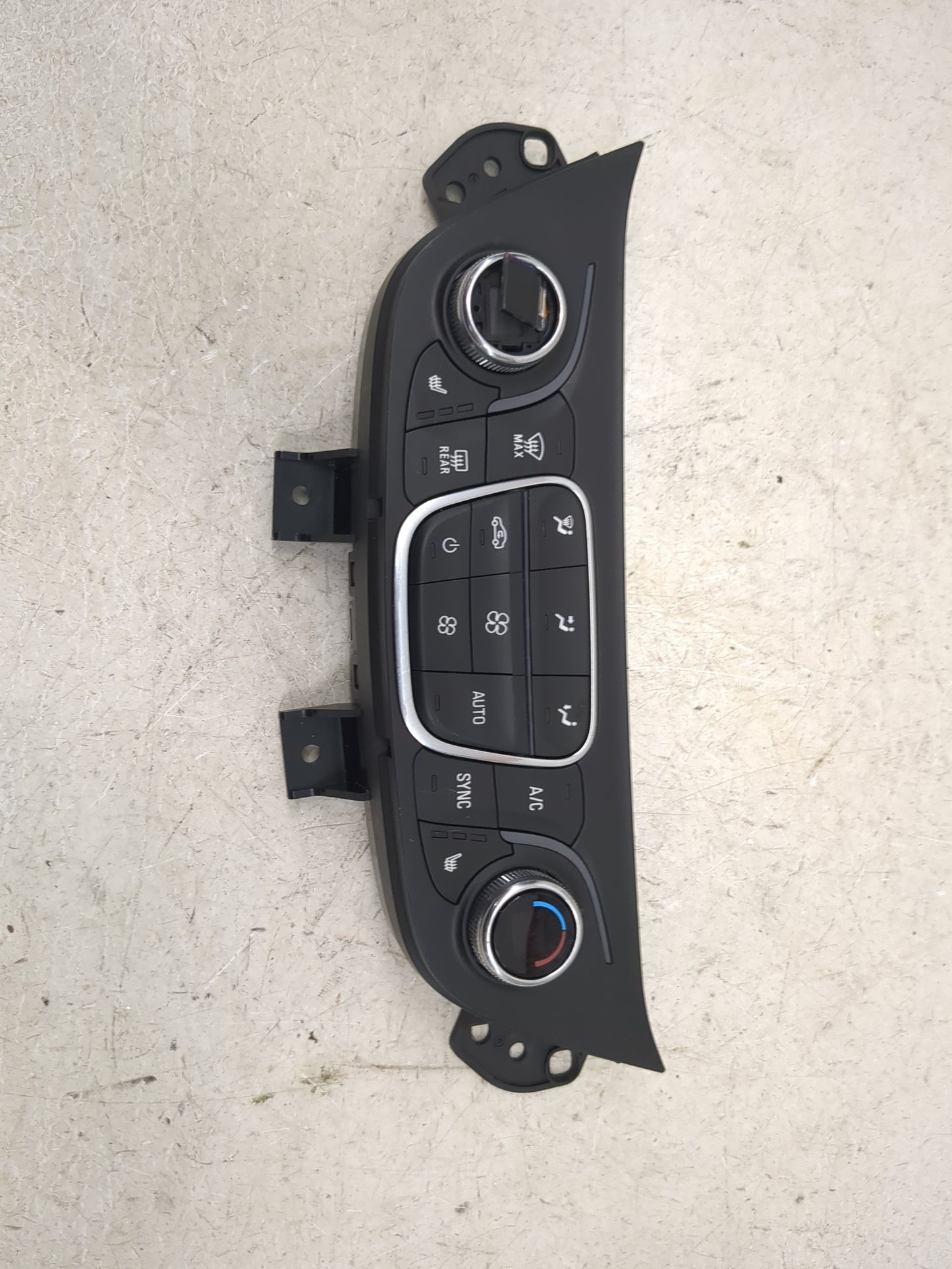2020-2022 Chevrolet Equinox Climate Control Module Temperature AC/Heater Replacement P/N:84612975 Fits Fits 2020 2021 2022 O