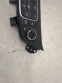 2020-2022 Chevrolet Equinox Climate Control Module Temperature AC/Heater Replacement P/N:84612975 Fits Fits 2020 2021 2022 O