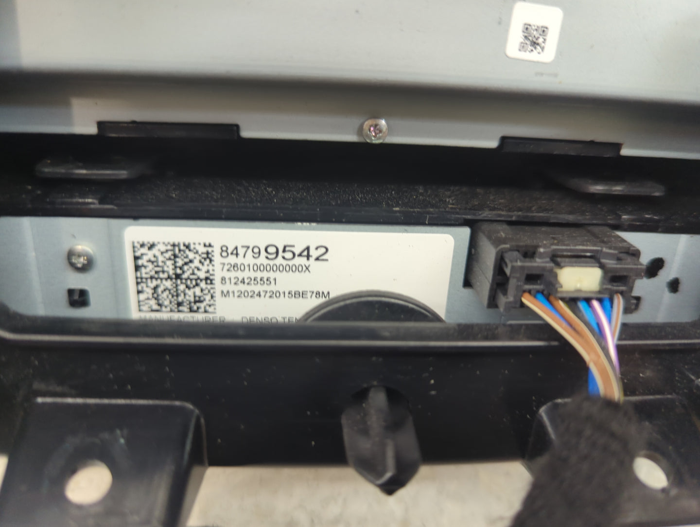 2020 Chevrolet Equinox Radio Control Panel 1468746 - Oemusedautoparts1.com
