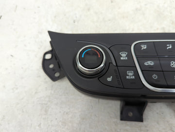 2019-2021 Chevrolet Equinox Climate Control Module Temperature AC/Heater Replacement P/N:84612975 Fits Fits 2019 2020 2021 OEM Used Auto Parts