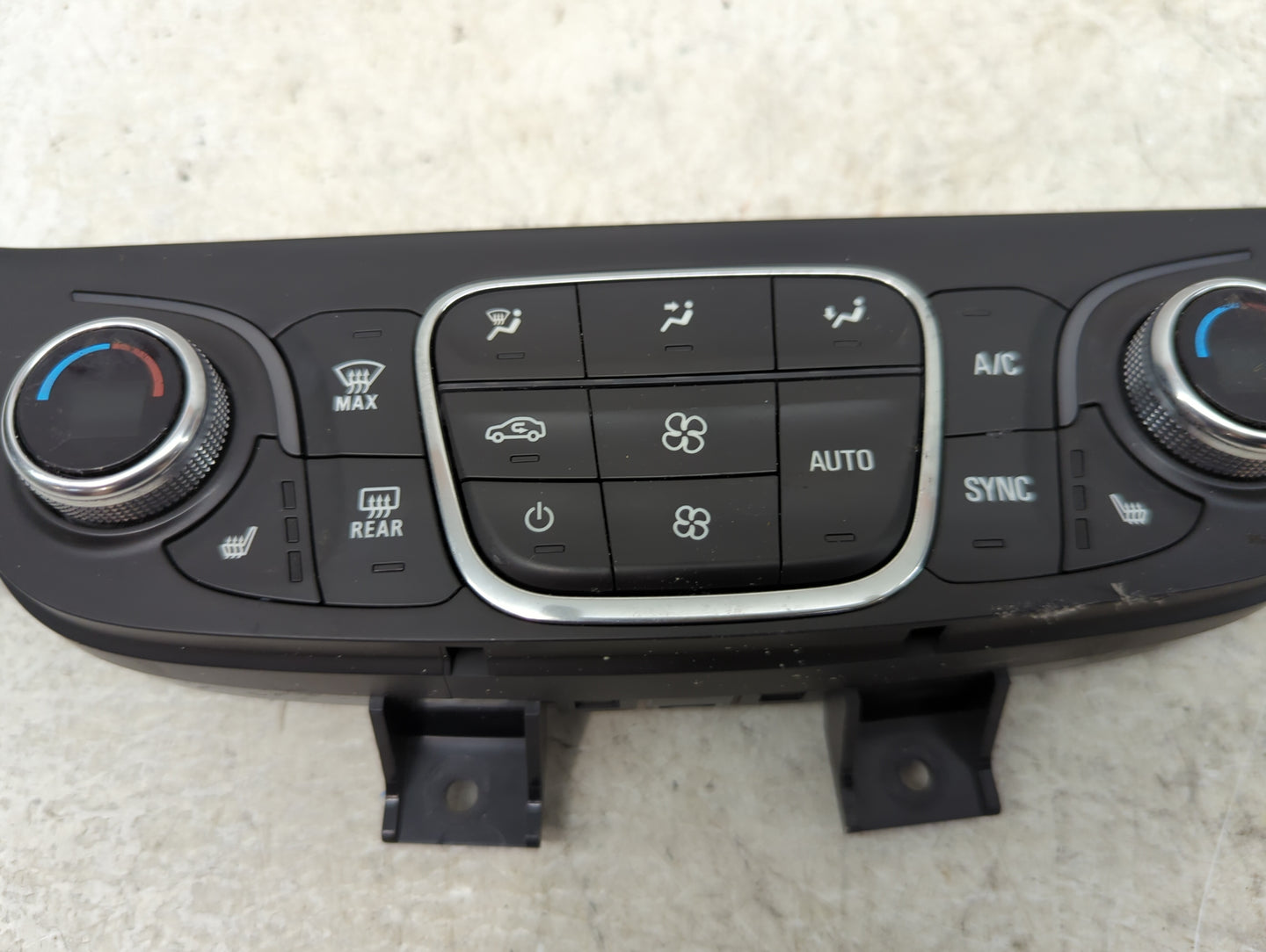 2019-2021 Chevrolet Equinox Climate Control Module Temperature AC/Heater Replacement P/N:84612975 Fits Fits 2019 2020 2021 O