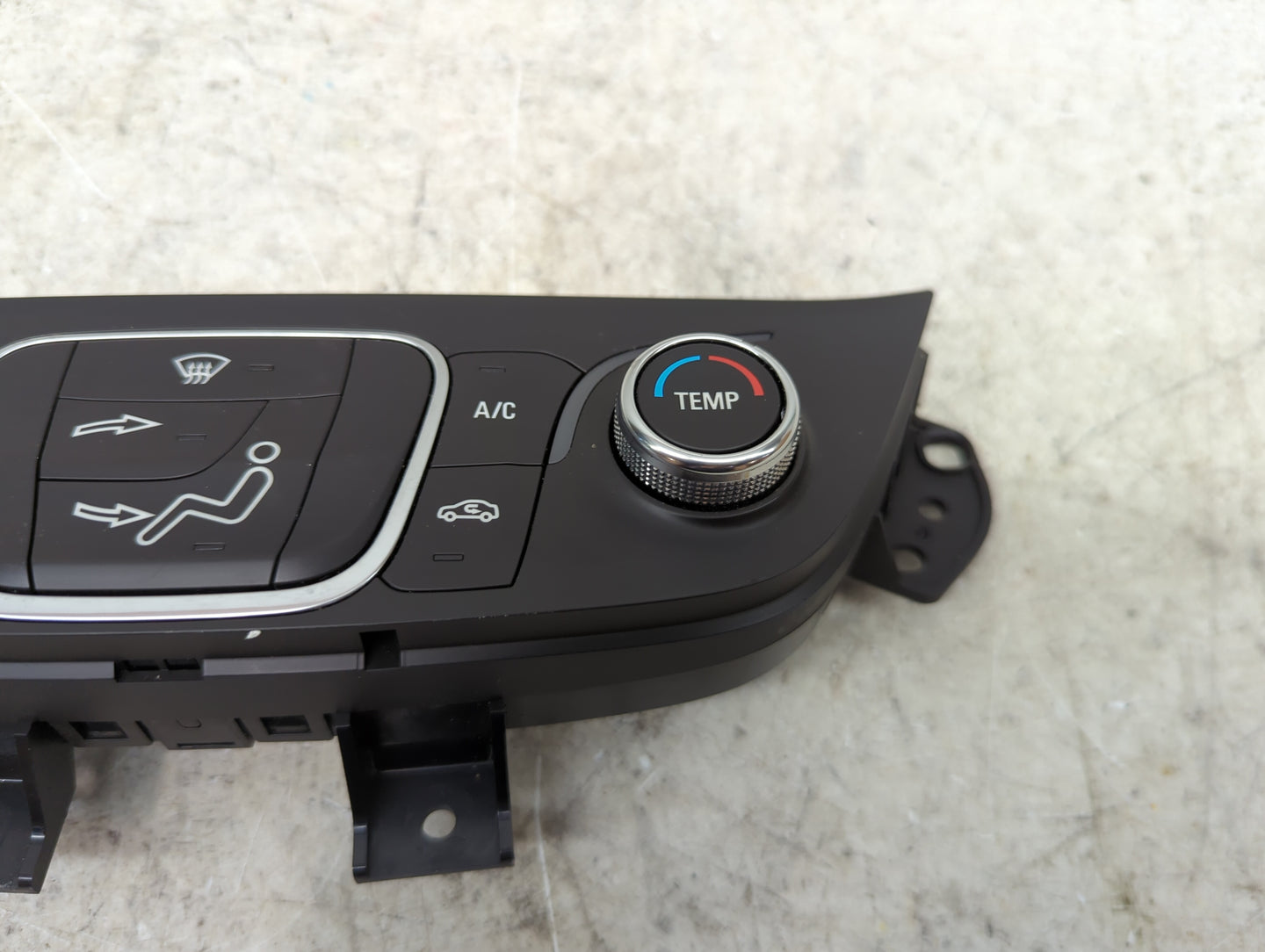 2018-2021 Chevrolet Equinox Climate Control Module Temperature AC/Heater Replacement P/N:84422503 73702000000 Fits OEM Used 