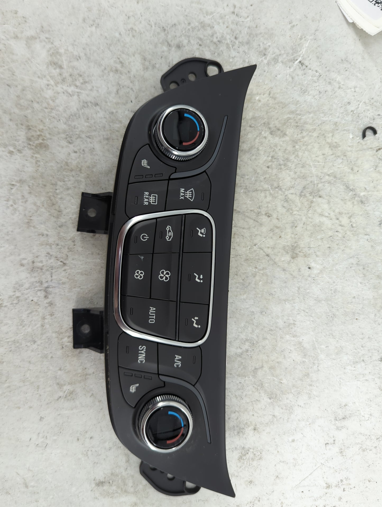 2020-2022 Chevrolet Equinox Climate Control Module Temperature AC/Heater Replacement P/N:84612975 737020000000X Fits OEM Use