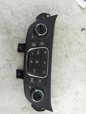 compare product 2020-2022 Chevrolet Equinox Climate Control Module Temperature AC/Heater Replacement P/N:84612975 737020000000X Fits OEM Used Auto Parts