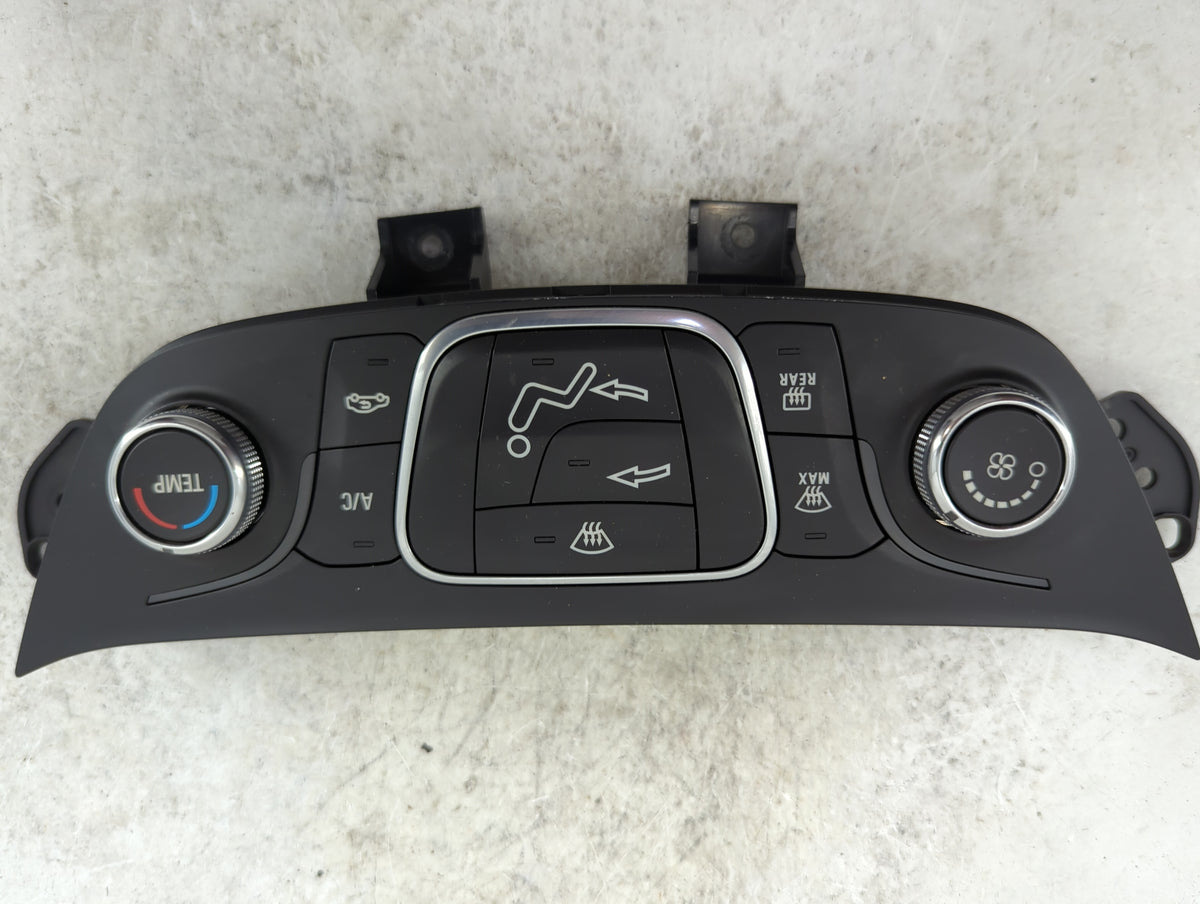 2019-2021 Chevrolet Equinox Climate Control Module Temperature AC/Heater Replacement P/N:84422503 737020000000000X Fits OEM 