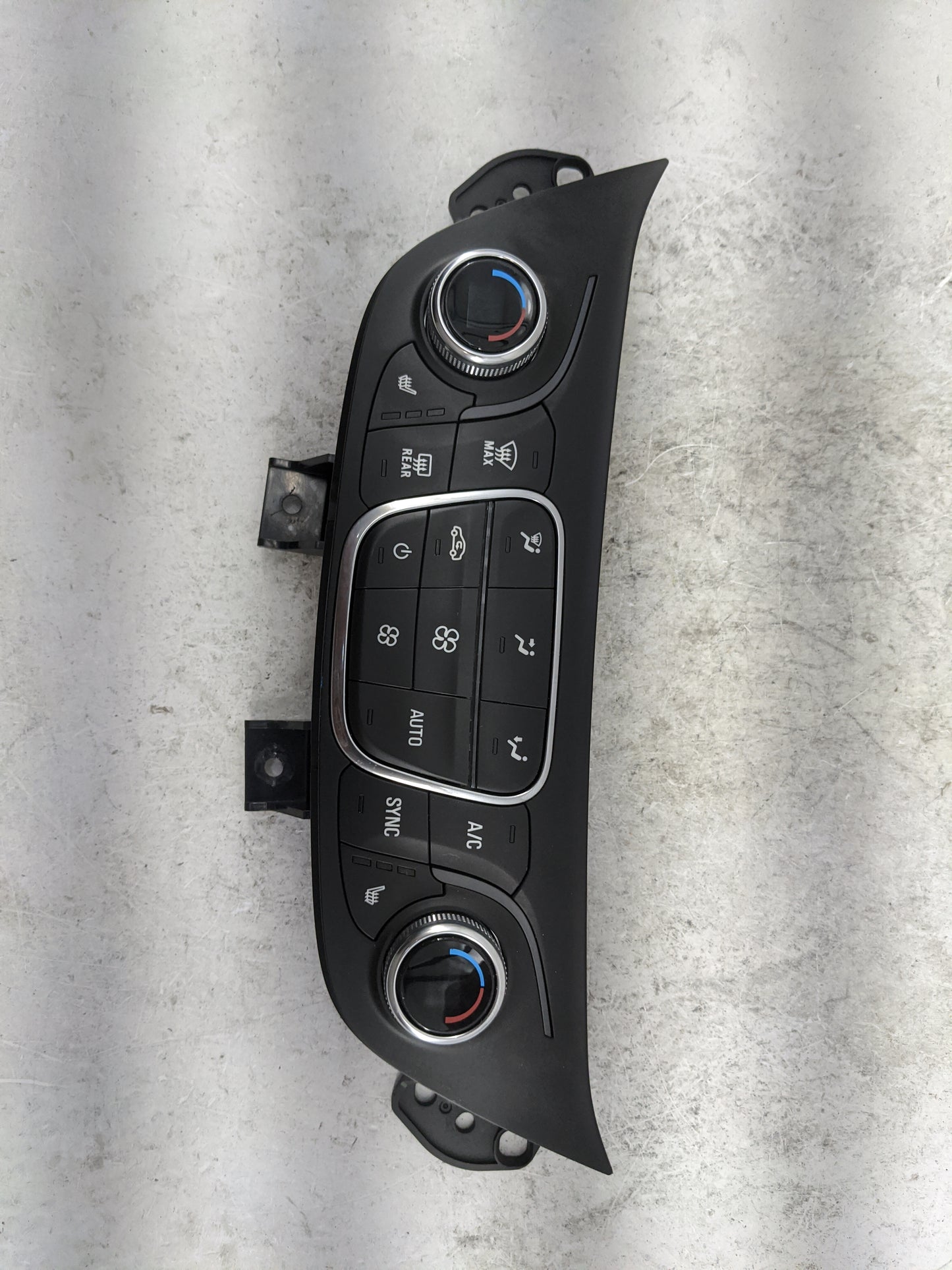 2020-2022 Chevrolet Equinox Climate Control Module Temperature AC/Heater Replacement P/N:84612975 737020000000X Fits OEM Use