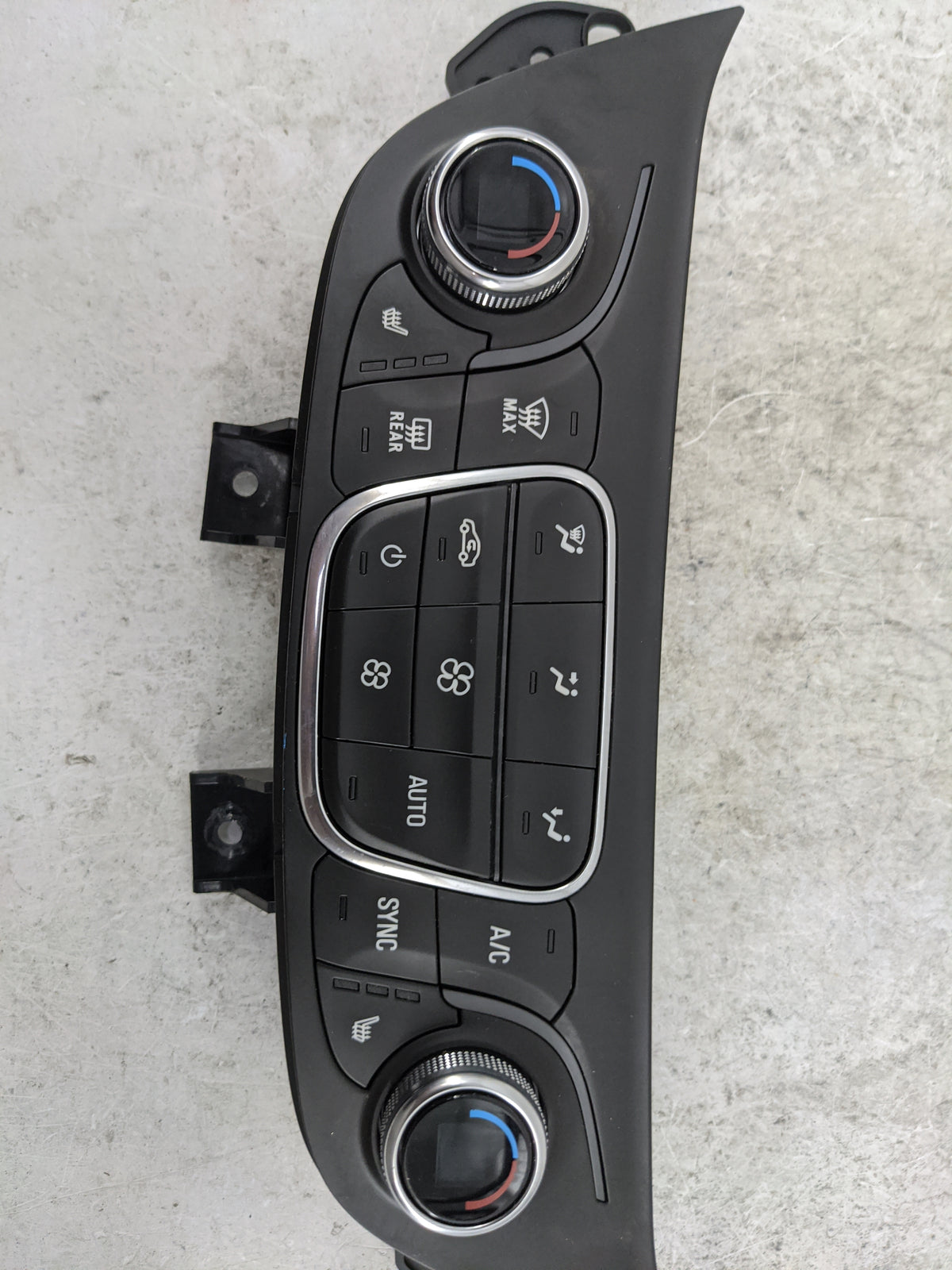 2020-2022 Chevrolet Equinox Climate Control Module Temperature AC/Heater Replacement P/N:84612975 737020000000X Fits OEM Use
