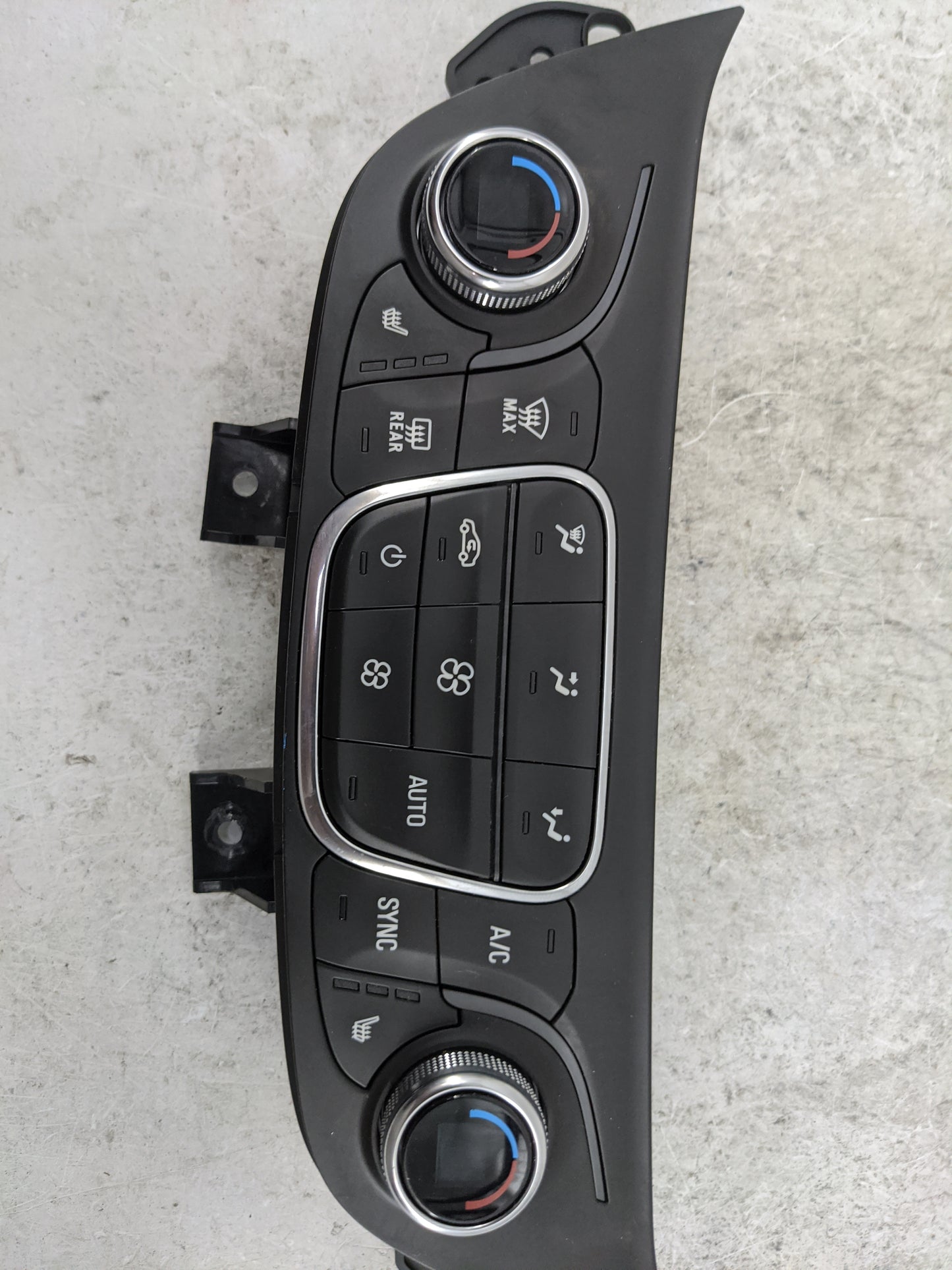 2020-2022 Chevrolet Equinox Climate Control Module Temperature AC/Heater Replacement P/N:84612975 737020000000X Fits OEM Use