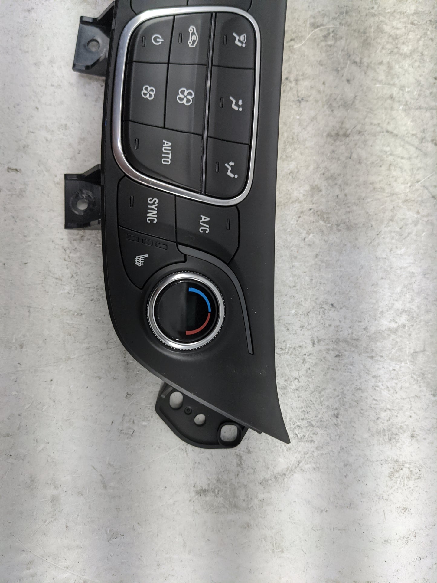 2020-2022 Chevrolet Equinox Climate Control Module Temperature AC/Heater Replacement P/N:84612975 737020000000X Fits OEM Use