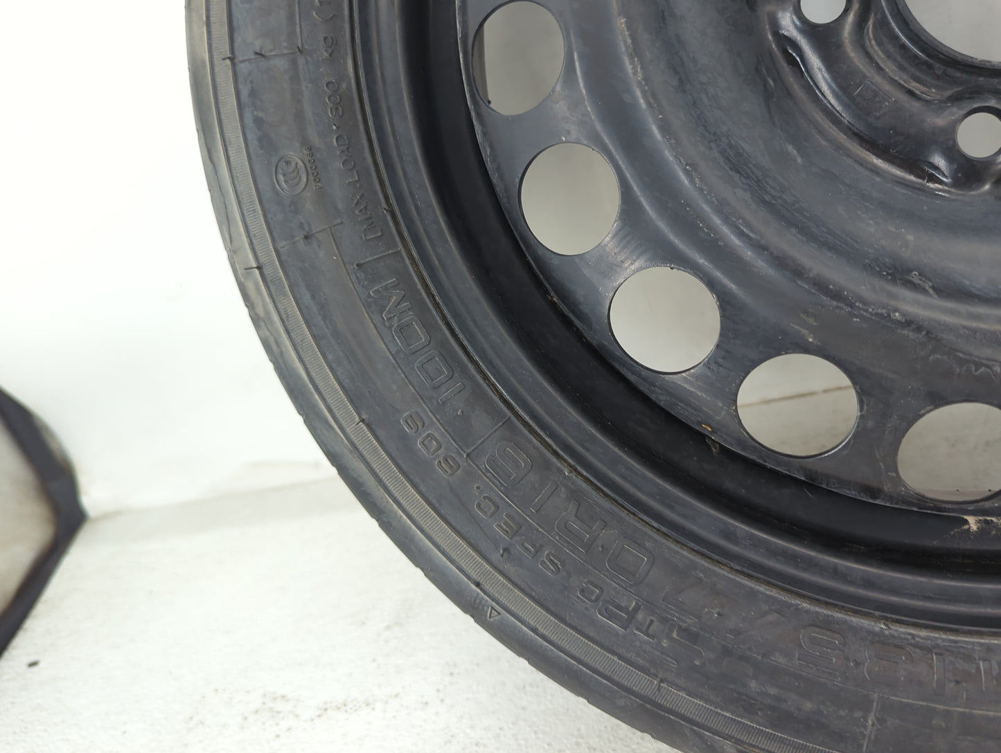 2018-2022 Chevrolet Equinox Spare Donut Tire Wheel Rim Oem 1486988 - Oemusedautoparts1.com