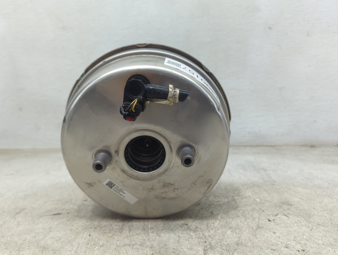 2018-2022 Chevrolet Equinox Power Brake Booster Oem 1490157 - Oemusedautoparts1.com