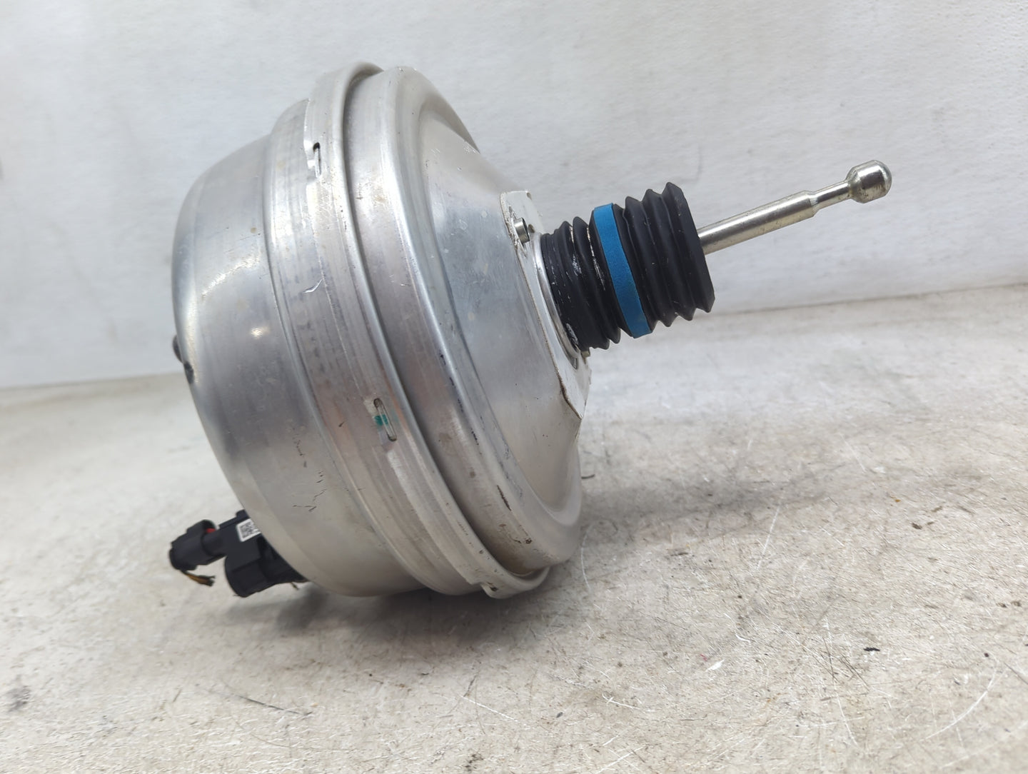 2018-2022 Chevrolet Equinox Power Brake Booster Oem 1490157 - Oemusedautoparts1.com