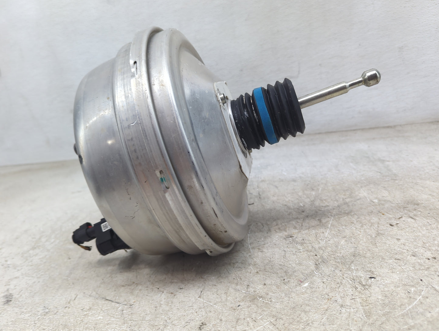 2018-2022 Chevrolet Equinox Power Brake Booster Oem 1490157 - Oemusedautoparts1.com