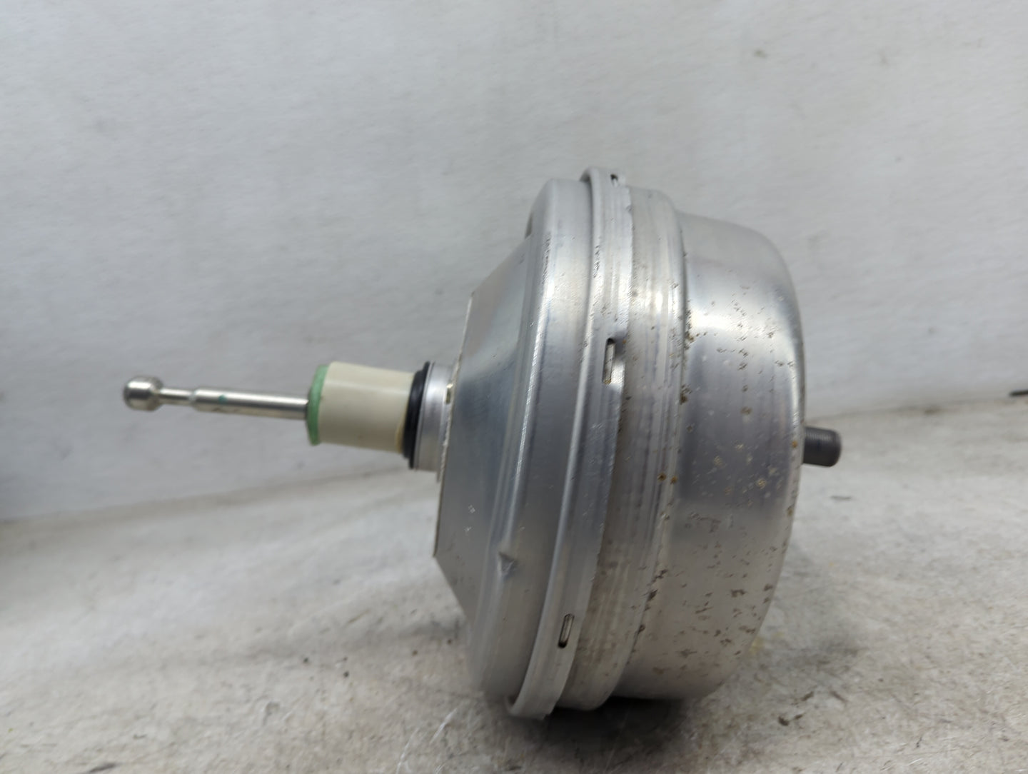 2018-2022 Chevrolet Equinox Power Brake Booster Oem 1490233 - Oemusedautoparts1.com