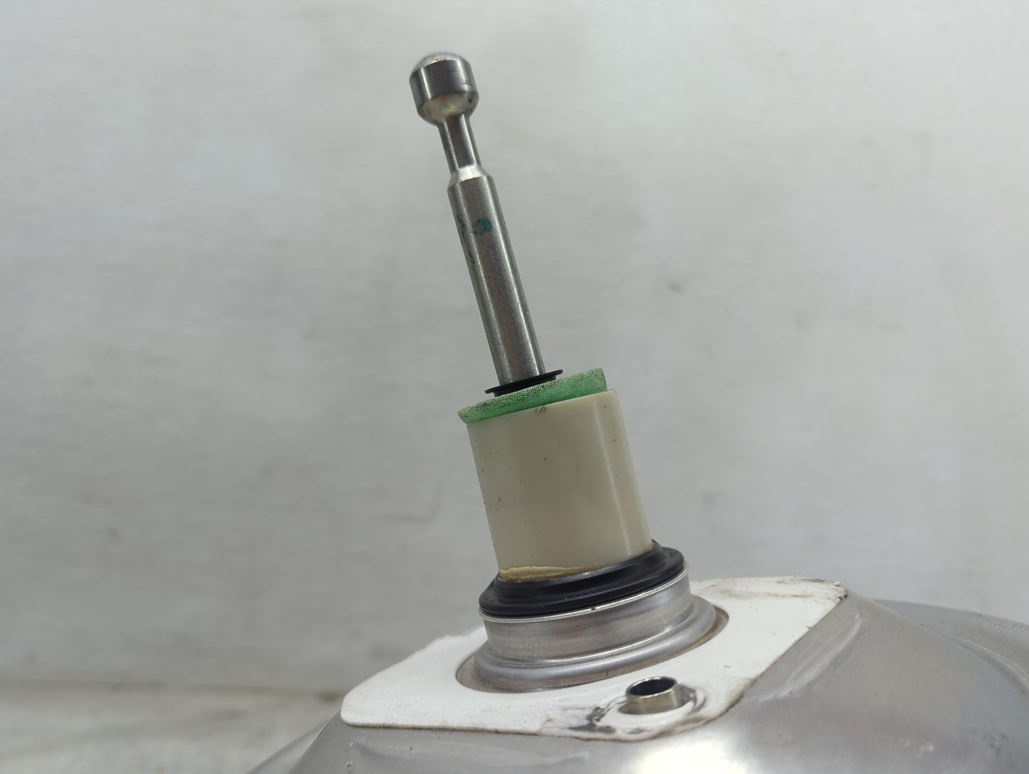 2018-2022 Chevrolet Equinox Power Brake Booster Oem 1490233 - Oemusedautoparts1.com