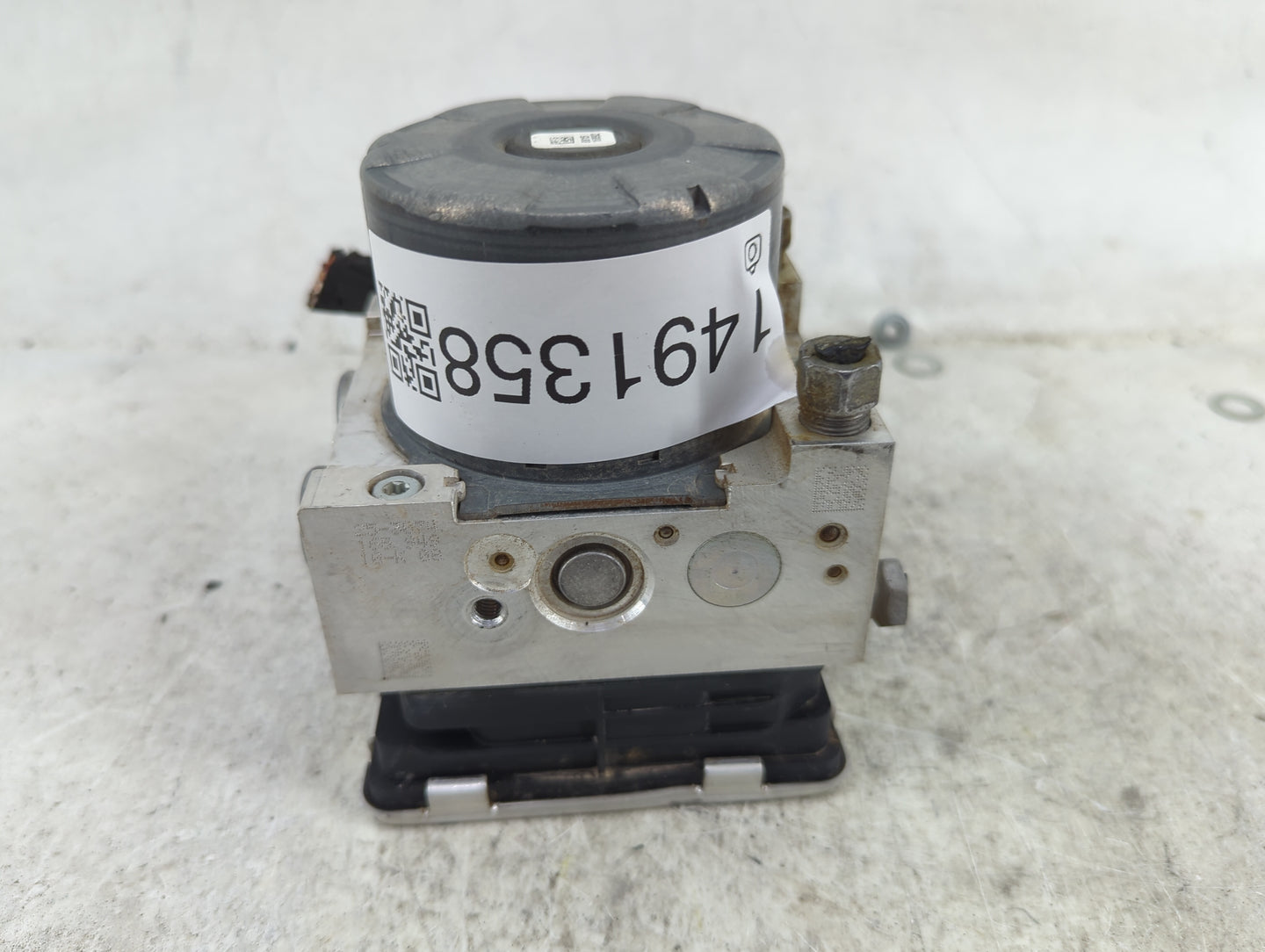 2020-2022 Chevrolet Equinox ABS Pump Control Module Replacement P/N:84715330 24504820000001, 9219172517 Fits Fits 2020 2021 