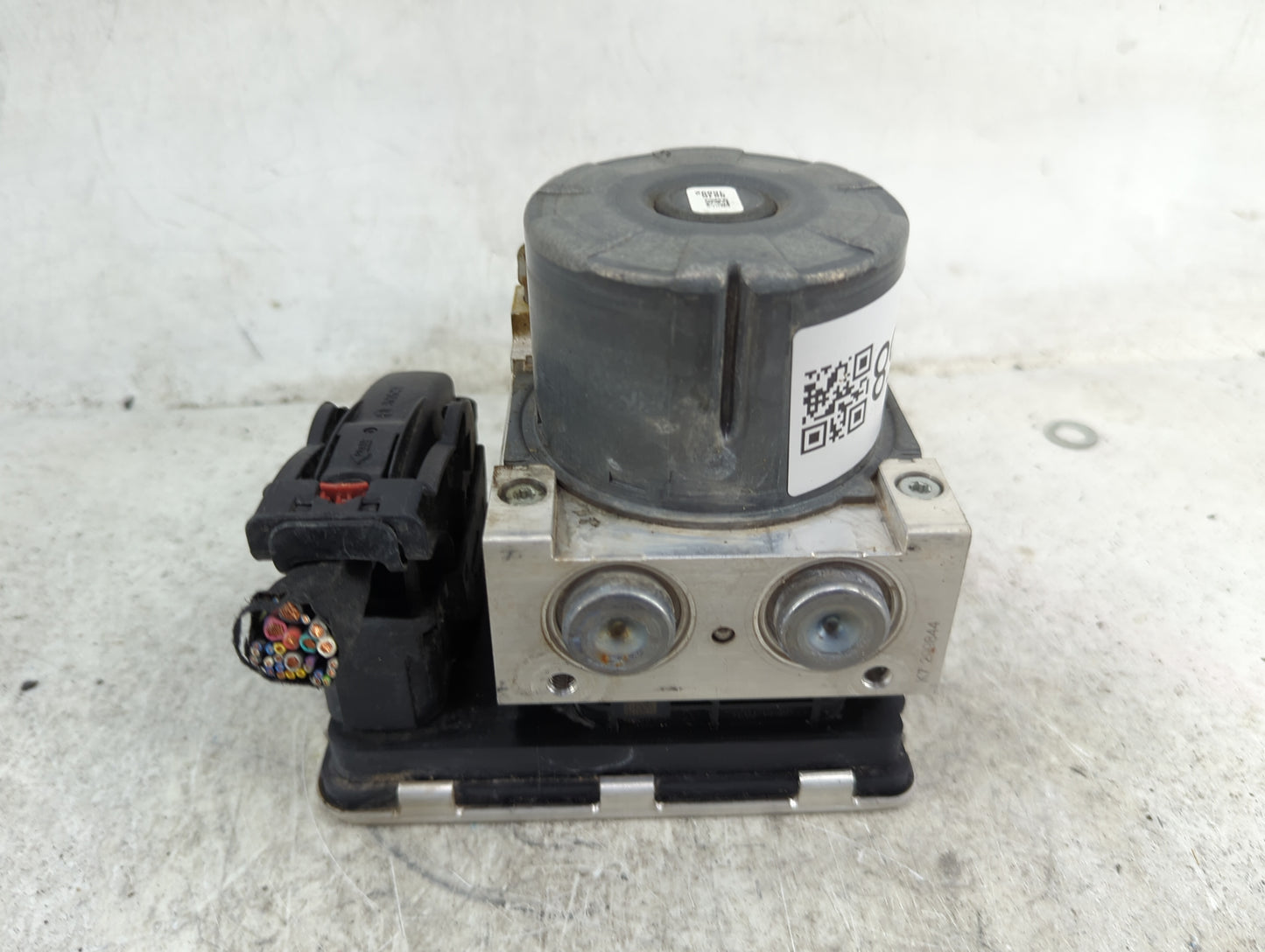 2020-2022 Chevrolet Equinox ABS Pump Control Module Replacement P/N:84715330 24504820000001, 9219172517 Fits Fits 2020 2021 