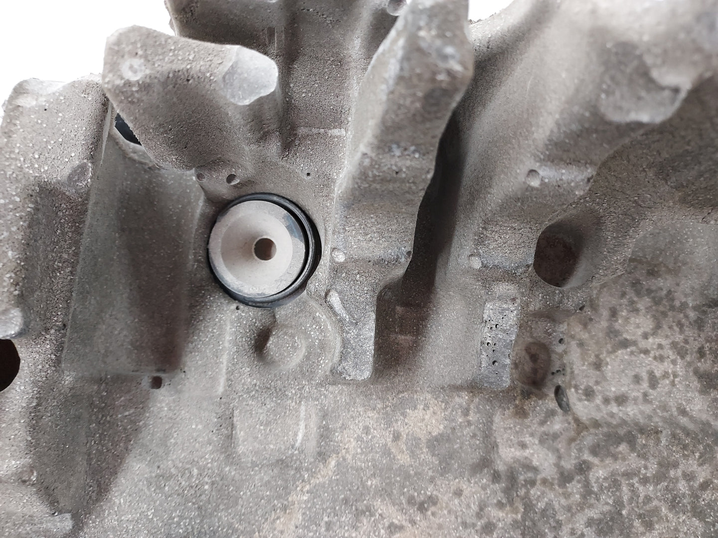 2020 Chevrolet Equinox Engine Cover 1497133 - Oemusedautoparts1.com