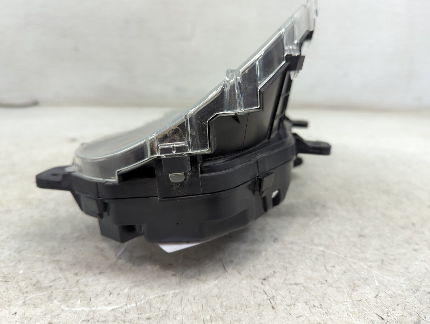 2019-2022 Chevrolet Equinox Instrument Cluster Speedometer Gauges P/N:84642813 GM-0086-001-MR-CG0G Miles: Fits OEM Used Auto