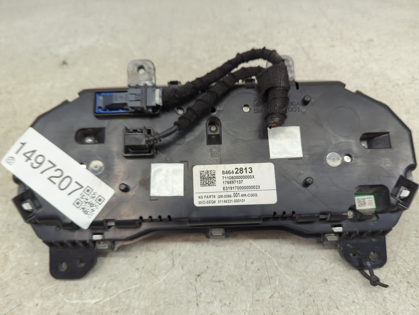 2019-2022 Chevrolet Equinox Instrument Cluster Speedometer Gauges P/N:84642813 GM-0086-001-MR-CG0G Miles: Fits OEM Used Auto