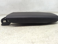 2018-2022 Chevrolet Equinox Center Console Armrest Cover Lid P/N:0920PE0 DN19154 Fits Fits 2018 2019 2020 2021 2022 OEM Used
