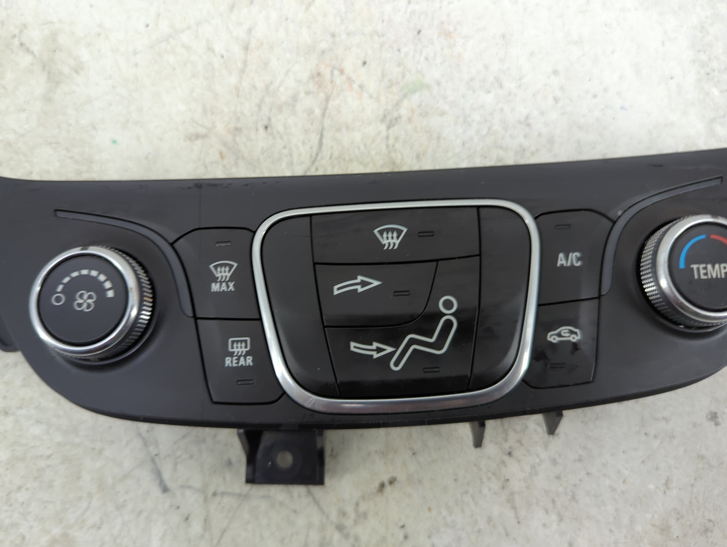 2019-2021 Chevrolet Equinox Climate Control Module Temperature AC/Heater Replacement P/N:84422503 7370200000000X Fits OEM Us