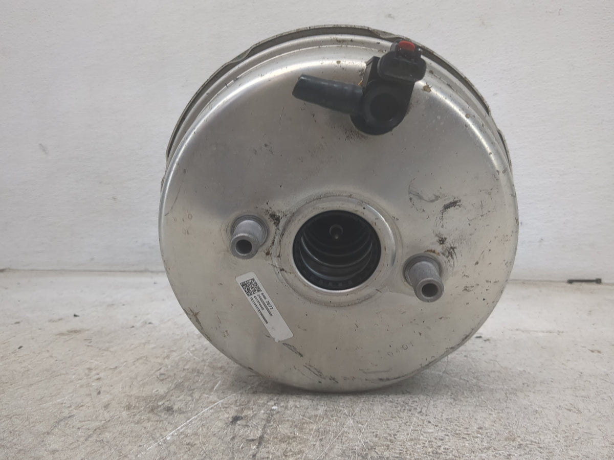 2018-2022 Chevrolet Equinox Power Brake Booster Oem 1501044 - Oemusedautoparts1.com
