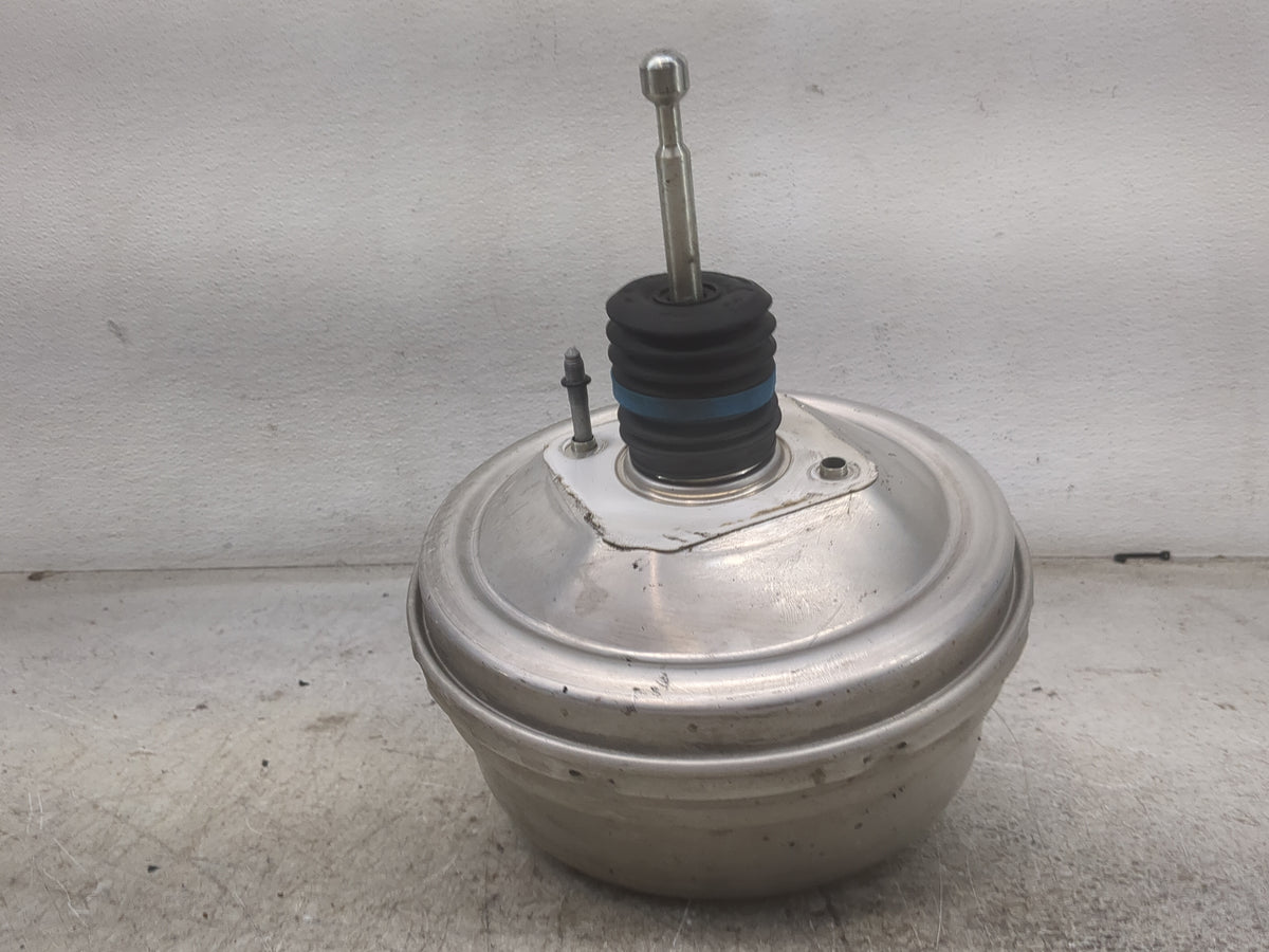 2018-2022 Chevrolet Equinox Power Brake Booster Oem 1501179 - Oemusedautoparts1.com